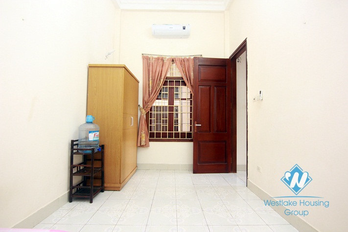 Cheap three bedrooms house for rent in Nghi Tam street, Tay Ho, Ha Noi